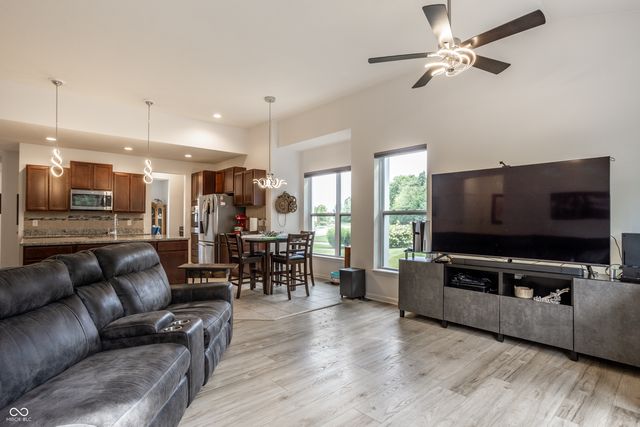 9235 Crystal River, Indianapolis, IN 46240