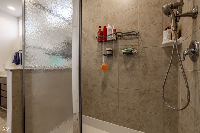9235 Crystal River, Indianapolis, IN 46240