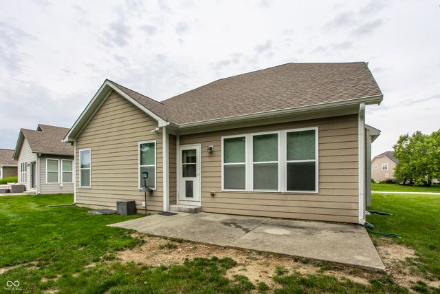 9235 Crystal River, Indianapolis, IN 46240