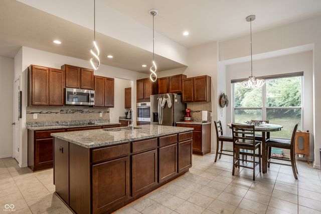 9235 Crystal River, Indianapolis, IN 46240
