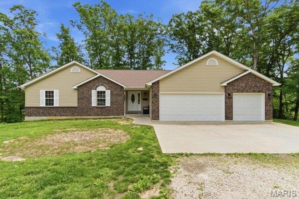 24990 Savannah Place, Warrenton, MO 63383