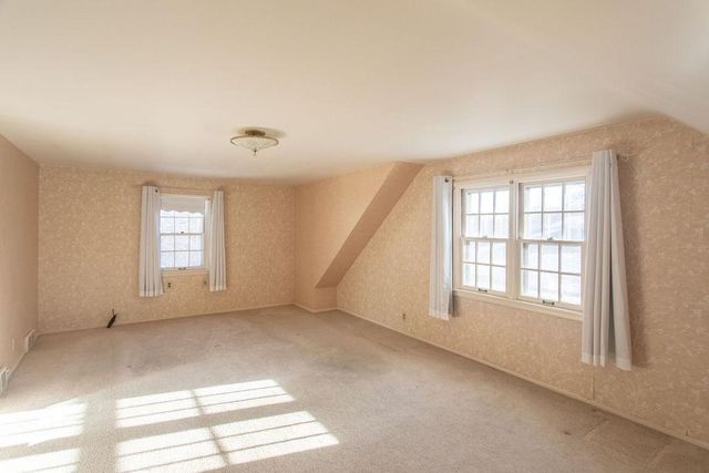 1245 1st Street N, Fargo, ND 58102