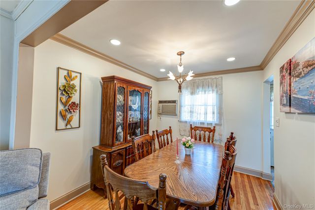 23 Olga Lane, Commack, NY 11725