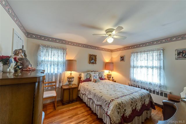 23 Olga Lane, Commack, NY 11725