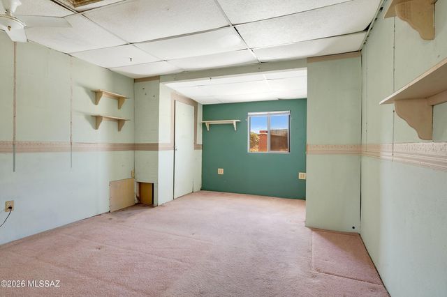 6077 E 20th Street, Tucson, AZ 85711