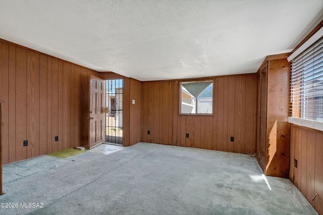 6077 E 20th Street, Tucson, AZ 85711