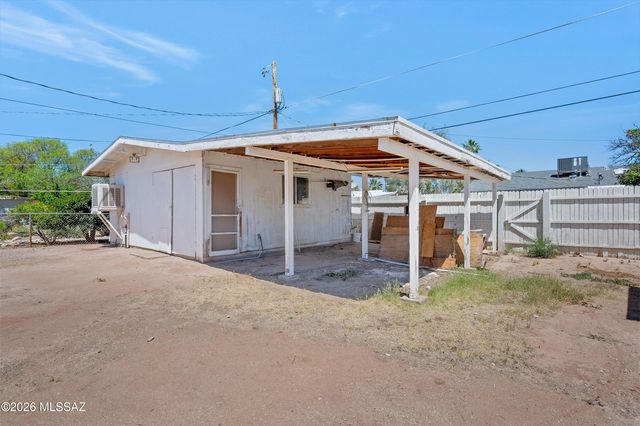 6077 E 20th Street, Tucson, AZ 85711