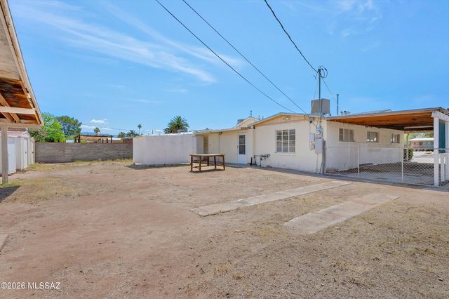 6077 E 20th Street, Tucson, AZ 85711