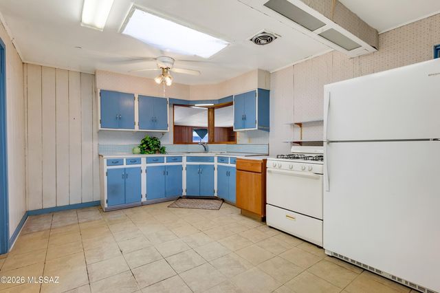 6077 E 20th Street, Tucson, AZ 85711