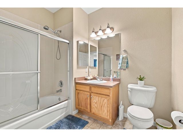 9896 W Freiburg Dr 1-D, Littleton, CO 80127