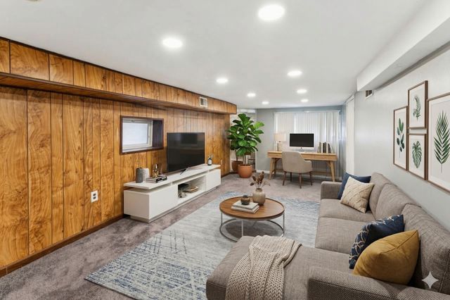 2547 Davisson Street, River Grove, IL 60171