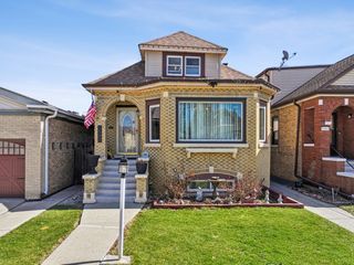 2547 Davisson Street, River Grove, IL 60171