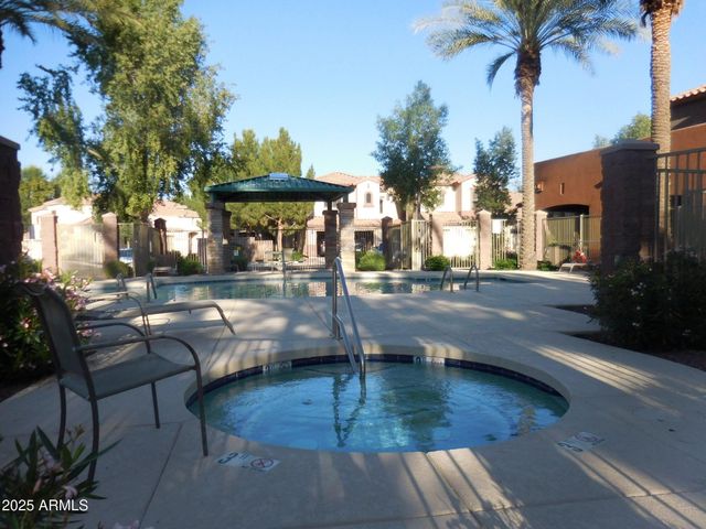 2600 E Springfield Place Unit 15, Chandler, AZ 85286
