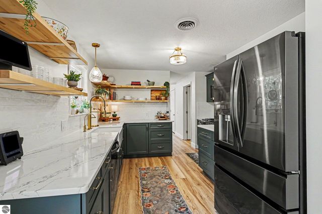 341 S Lincoln, Mt Pleasant, MI 48858