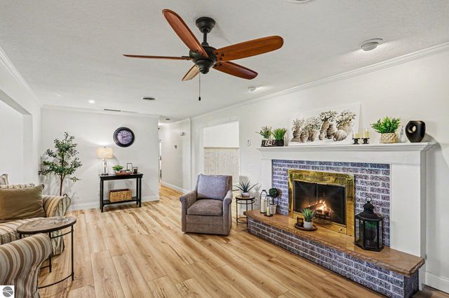 341 S Lincoln, Mt Pleasant, MI 48858