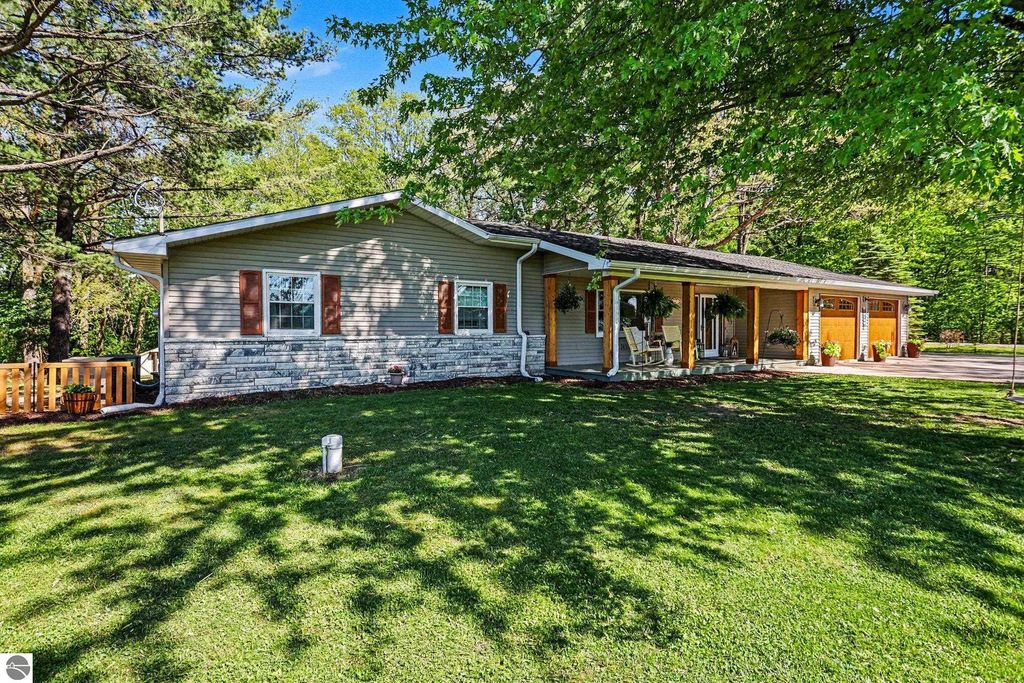 341 S Lincoln, Mt Pleasant, MI 48858