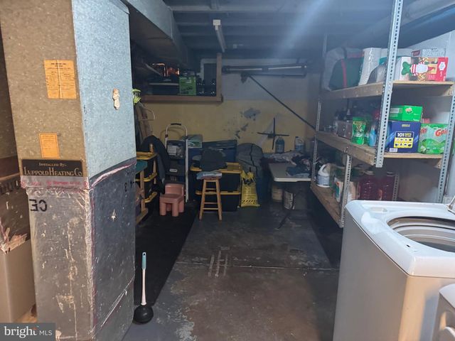 1034 WINDSOR ST, Reading, PA 19604