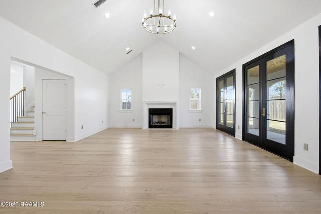 102 Burning Oaks Drive, Carencro, LA 70520