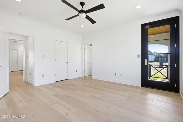 102 Burning Oaks Drive, Carencro, LA 70520