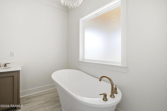 102 Burning Oaks Drive, Carencro, LA 70520