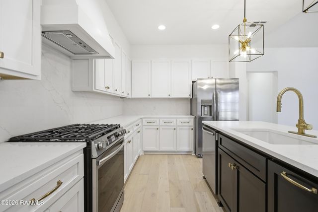 102 Burning Oaks Drive, Carencro, LA 70520