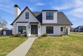 102 Burning Oaks Drive, Carencro, LA 70520