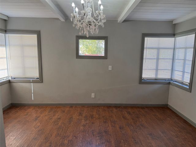 1115 Mcadams Avenue, Dallas, TX 75224