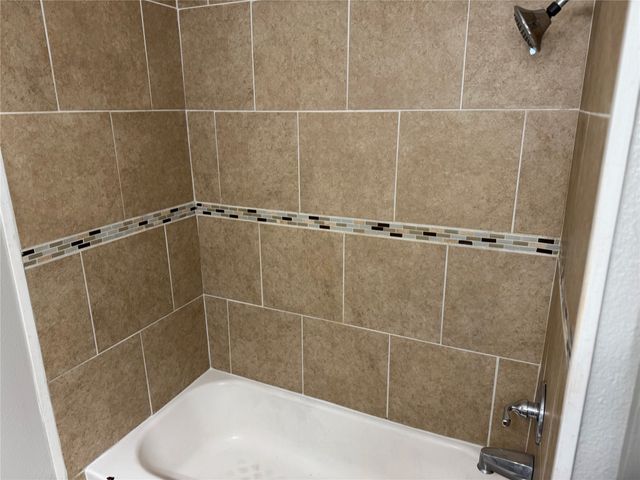 1115 Mcadams Avenue, Dallas, TX 75224