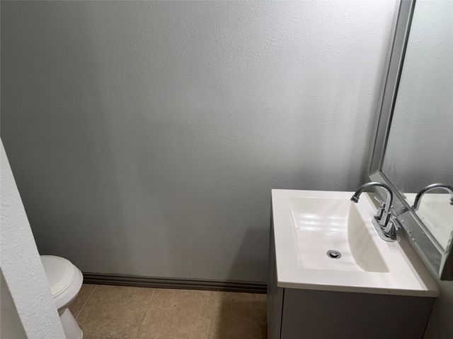 1115 Mcadams Avenue, Dallas, TX 75224