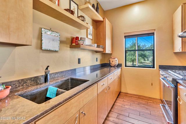 475 N Timberline Road, Oracle, AZ 85623