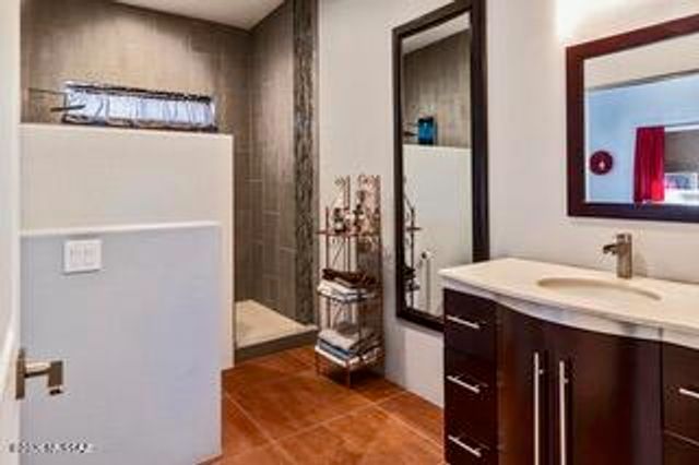 475 N Timberline Road, Oracle, AZ 85623