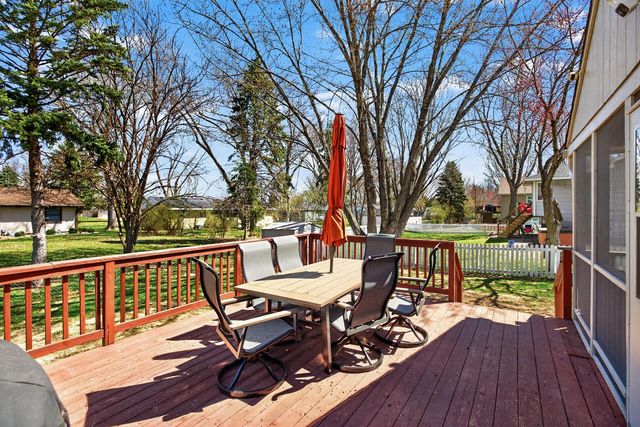 2541 Emerald Lane, Shakopee, MN 55379