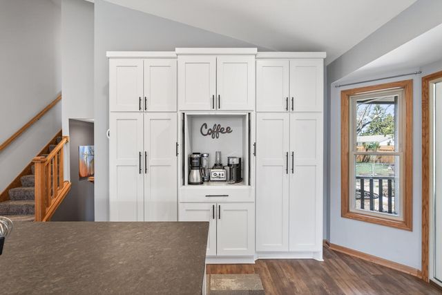 2541 Emerald Lane, Shakopee, MN 55379