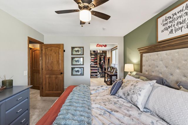 2541 Emerald Lane, Shakopee, MN 55379