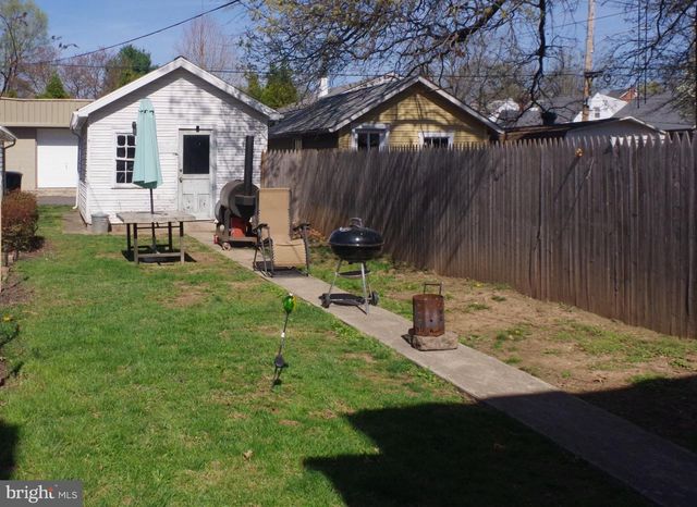 415 N YORK ST, Pottstown, PA 19464