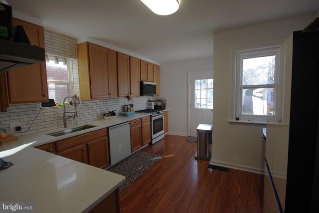 415 N YORK ST, Pottstown, PA 19464