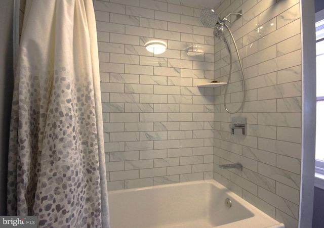 415 N YORK ST, Pottstown, PA 19464