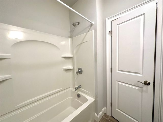 371 Main St 10, Woburn, MA 01801