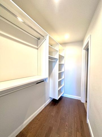 371 Main St 10, Woburn, MA 01801