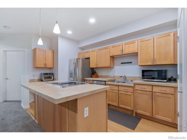 2830 E College Avenue 105, Boulder, CO 80303