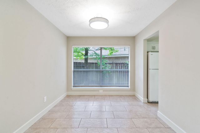 69 Fallshire Drive, The Woodlands, TX 77381