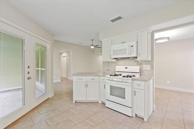 69 Fallshire Drive, The Woodlands, TX 77381