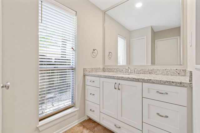 69 Fallshire Drive, The Woodlands, TX 77381