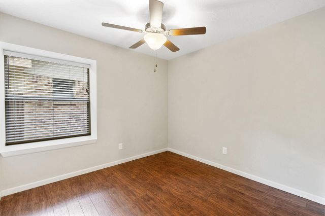 69 Fallshire Drive, The Woodlands, TX 77381