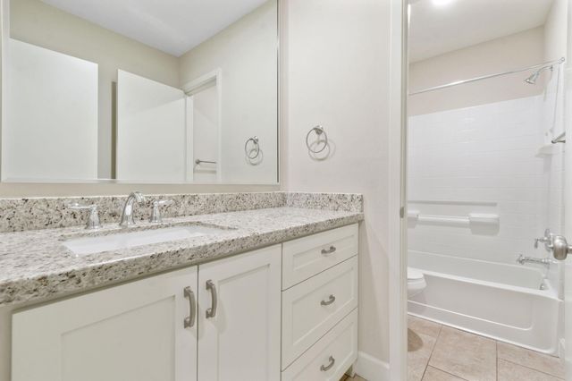 69 Fallshire Drive, The Woodlands, TX 77381