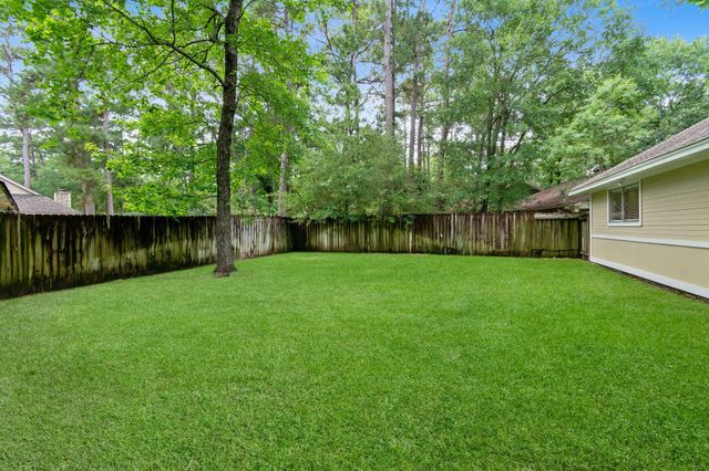 69 Fallshire Drive, The Woodlands, TX 77381