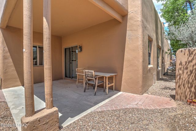 3797 S Calle Rambles, Green Valley, AZ 85614