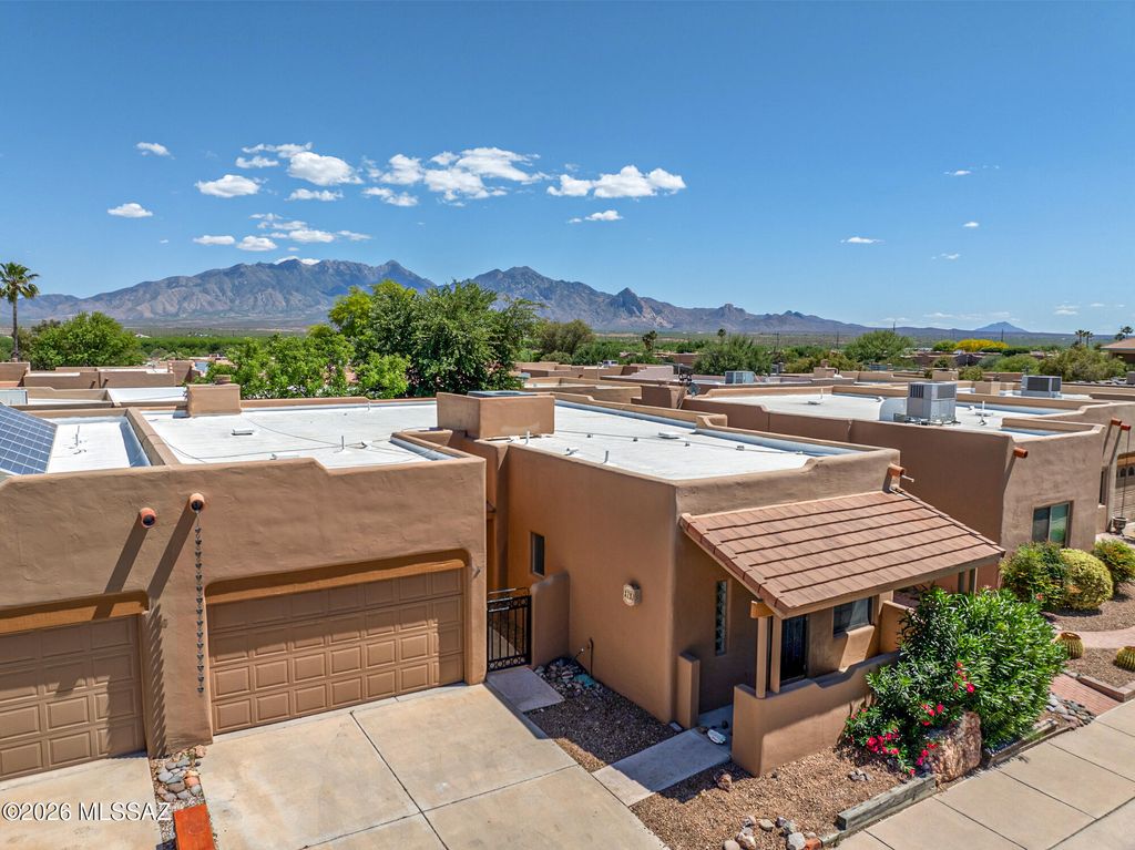 3797 S Calle Rambles, Green Valley, AZ 85614