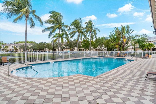 1925 Marsh Harbor Dr 204, Riviera Beach, FL 33404