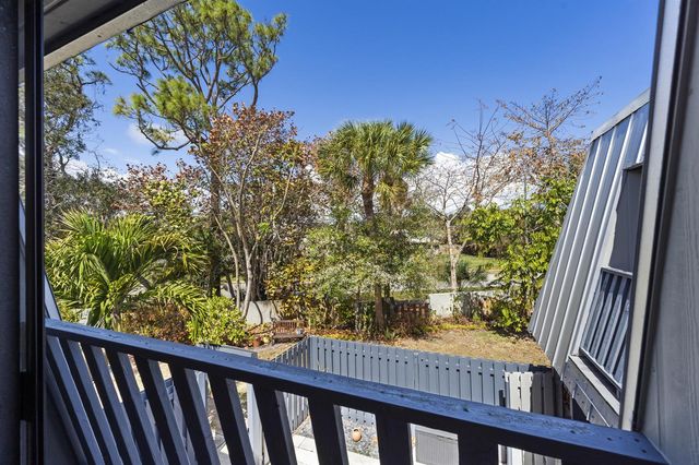 3852 Jefferson Street, Stuart, FL 34997
